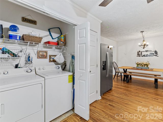 860 Creekside Drive, Maggie Valley, NC 28751