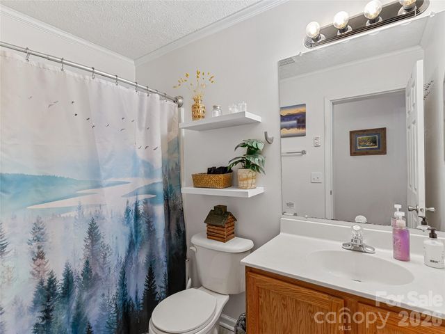 860 Creekside Drive, Maggie Valley, NC 28751