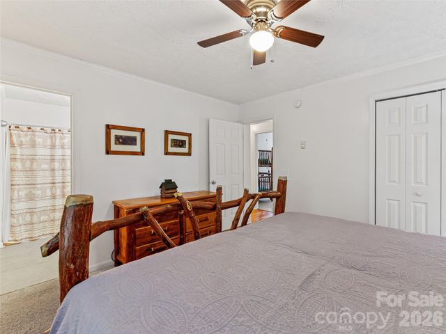 860 Creekside Drive, Maggie Valley, NC 28751