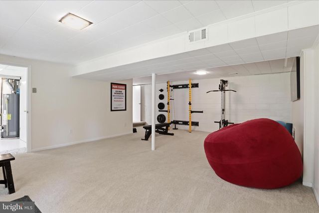 8143 EDMONTON CT, Springfield, VA 22152