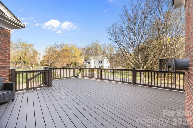 7100 Prescott Pond Lane, Charlotte, NC 28270