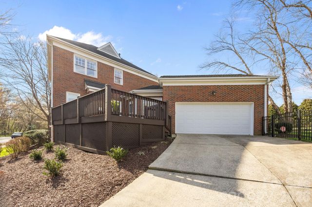 7100 Prescott Pond Lane, Charlotte, NC 28270