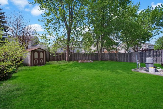 2209 Carpenter Avenue, Plainfield, IL 60586