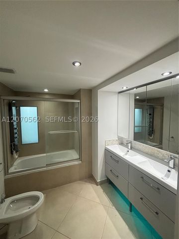 4726 Alton Rd, Miami Beach, FL 33140