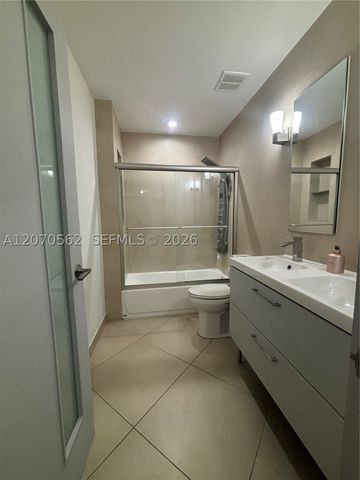 4726 Alton Rd, Miami Beach, FL 33140