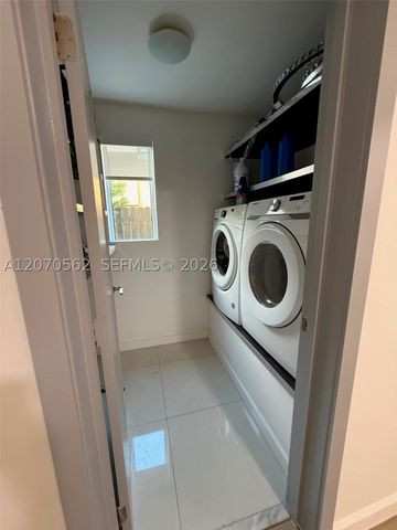 4726 Alton Rd, Miami Beach, FL 33140