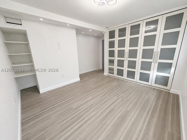 4726 Alton Rd, Miami Beach, FL 33140