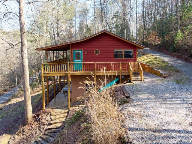 608 Hilltop Lane, Murphy, NC 28906