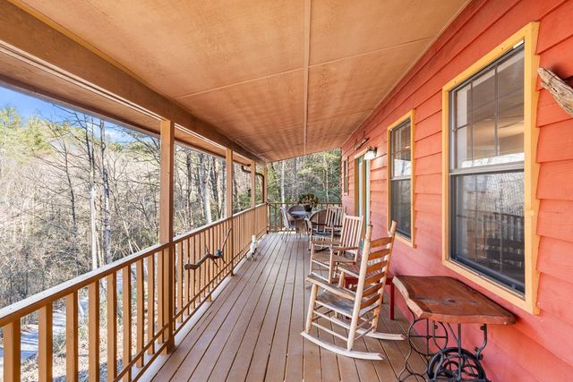 608 Hilltop Lane, Murphy, NC 28906