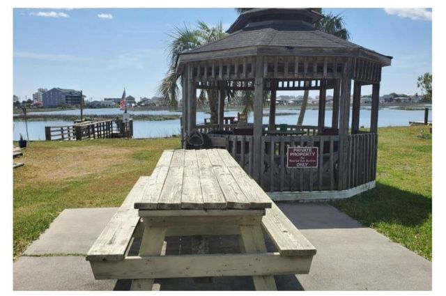 370 W Canal St., Garden City Beach, SC 29576