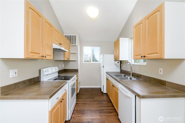 81 Guy Kelly Road, Port Angeles, WA 98362