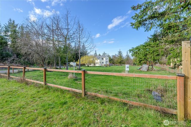 81 Guy Kelly Road, Port Angeles, WA 98362