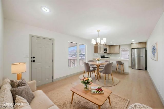 2885 Humboldt Court, Las Vegas, NV 89142