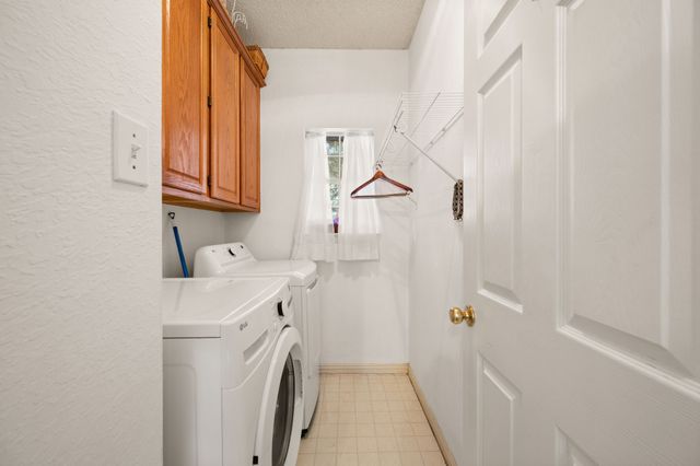 2156 Sandell Drive, Grapevine, TX 76051