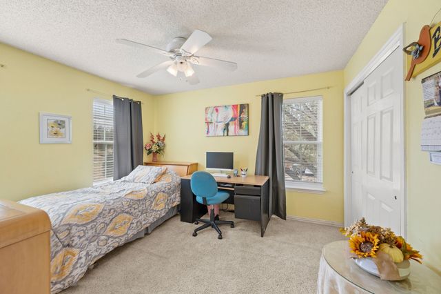 2156 Sandell Drive, Grapevine, TX 76051