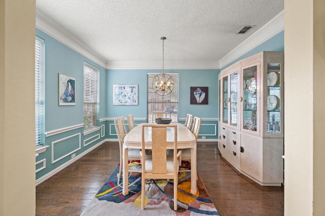 2156 Sandell Drive, Grapevine, TX 76051