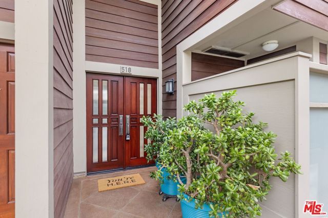 3950 Via Dolce 518, Marina Del Rey, CA 90292
