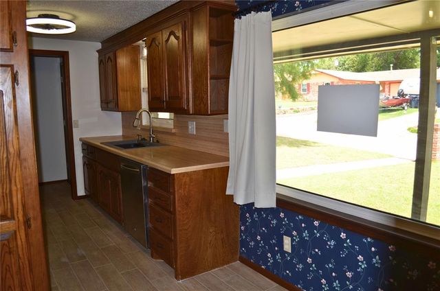 7616 NW 15th Street, Oklahoma City, OK 73127