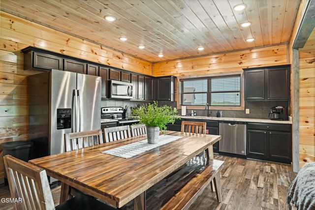 229 Lily Jo Way, Sevierville, TN 37876