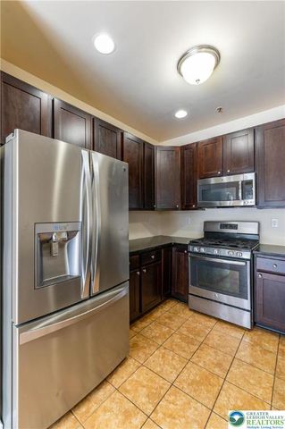 241 Snapdragon Way, Upper Macungie Twp, PA 18104