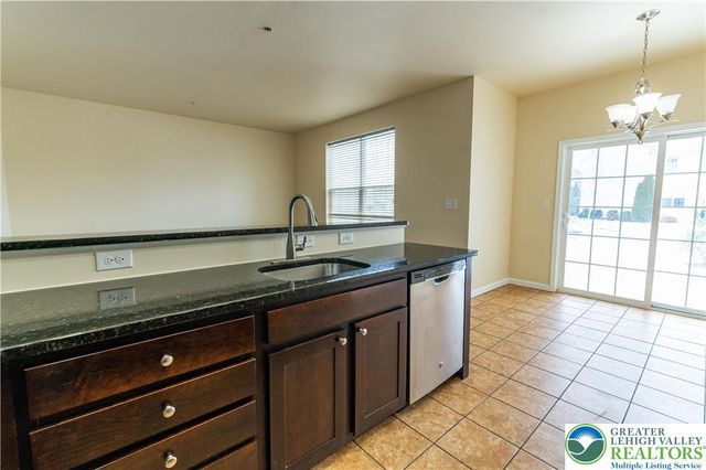 241 Snapdragon Way, Upper Macungie Twp, PA 18104