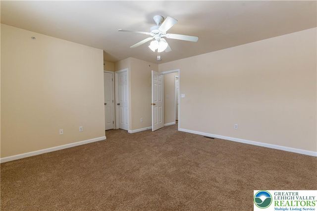 241 Snapdragon Way, Upper Macungie Twp, PA 18104