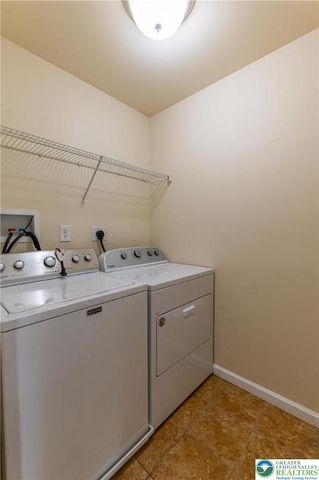 241 Snapdragon Way, Upper Macungie Twp, PA 18104