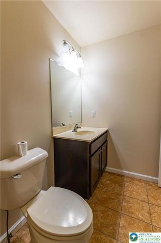 241 Snapdragon Way, Upper Macungie Twp, PA 18104