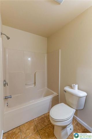 241 Snapdragon Way, Upper Macungie Twp, PA 18104