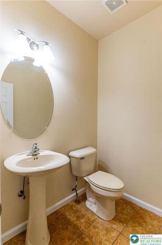 241 Snapdragon Way, Upper Macungie Twp, PA 18104