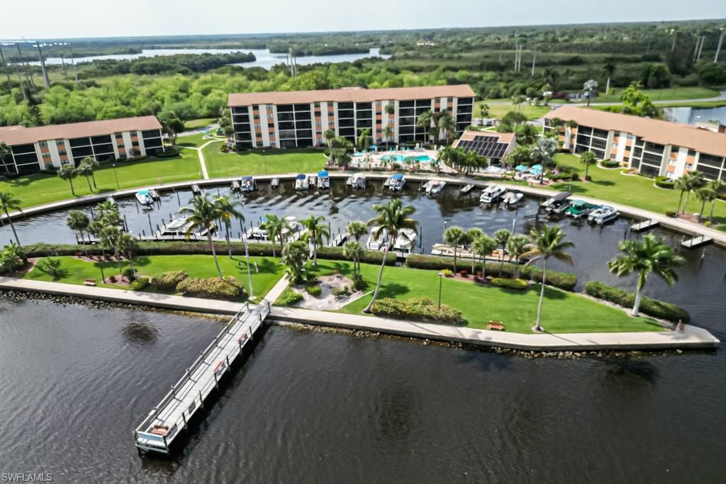 16000 BAY POINTE BLVD 306, NORTH FORT MYERS, FL 33917 — exterior