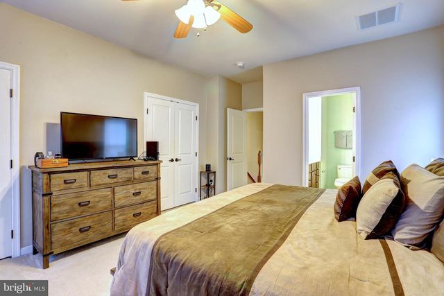 7927 TRAILVIEW XING, Glen Burnie, MD 21060