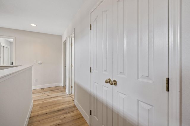 514 W Ashland Court, Visalia, CA 93277