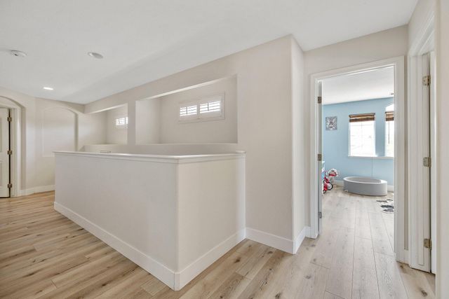 514 W Ashland Court, Visalia, CA 93277