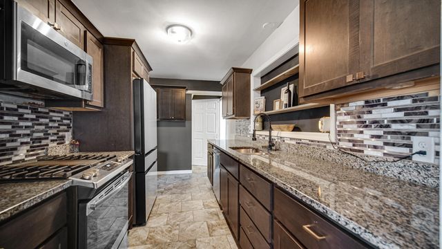 1710 Minnesota Street, Hobart, IN 46342