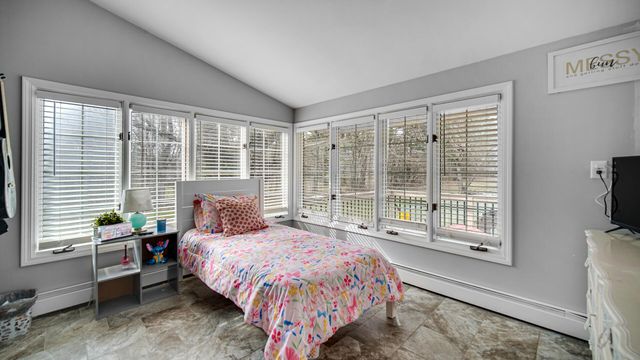 1710 Minnesota Street, Hobart, IN 46342