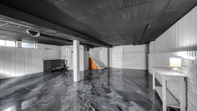 1710 Minnesota Street, Hobart, IN 46342