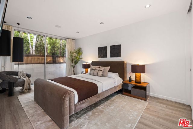 1506 Blue Jay Way, Los Angeles, CA 90069