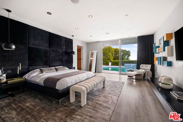 1506 Blue Jay Way, Los Angeles, CA 90069