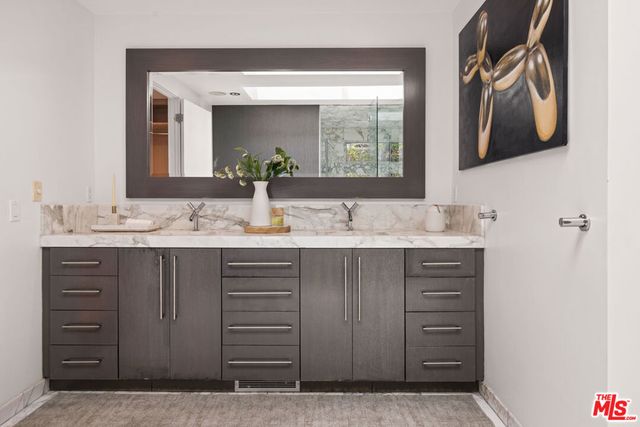1506 Blue Jay Way, Los Angeles, CA 90069