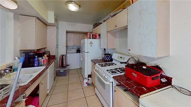 2101 Sun Avenue, North Las Vegas, NV 89030