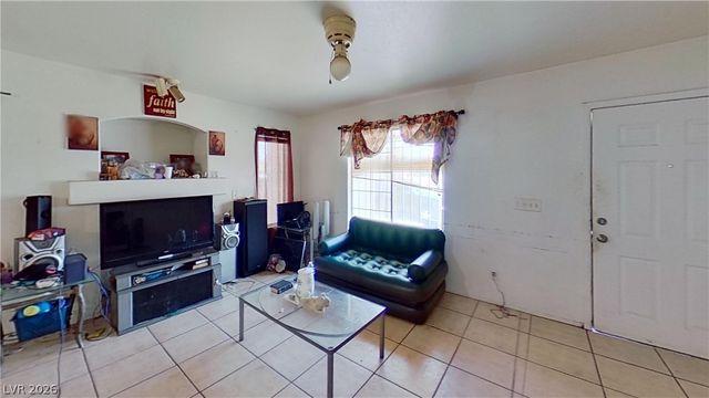 2101 Sun Avenue, North Las Vegas, NV 89030