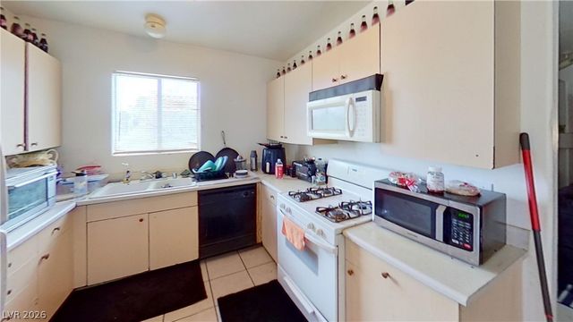 2101 Sun Avenue, North Las Vegas, NV 89030
