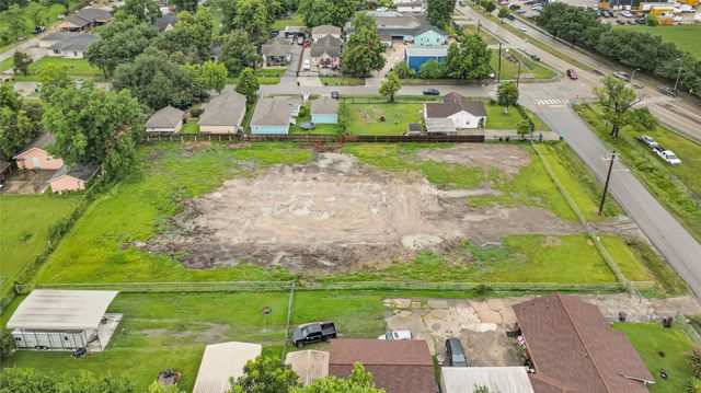 9517 Aldine Westfield Road, Houston, TX 77093