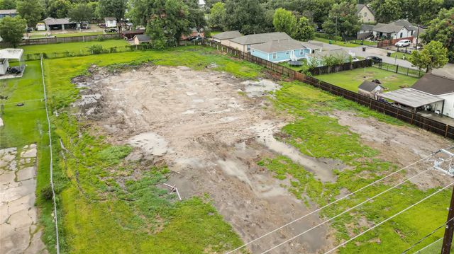 9517 Aldine Westfield Road, Houston, TX 77093