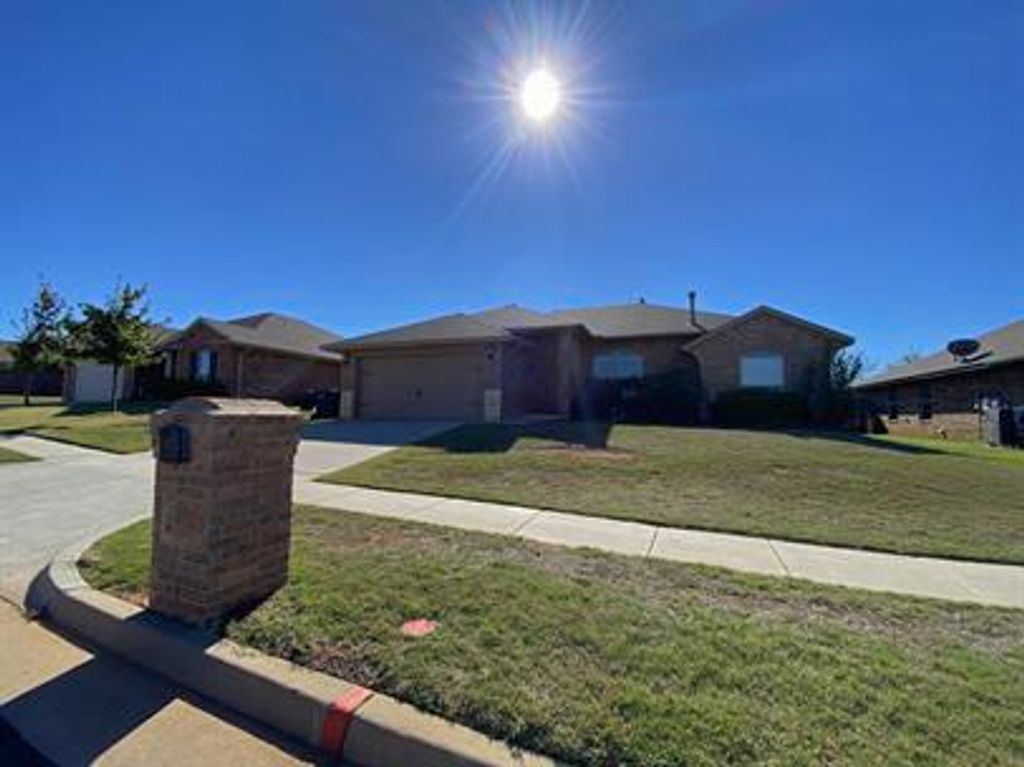 6900 NW 157th Street, Edmond, OK 73013