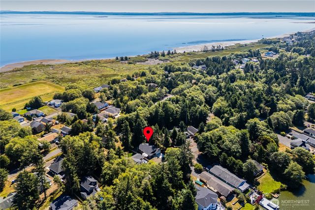 360 Lake View Loop NE, Ocean Shores, WA 98569