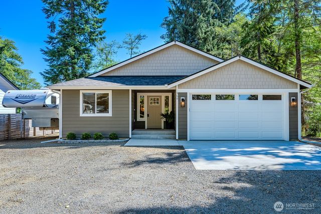 360 Lake View Loop NE, Ocean Shores, WA 98569