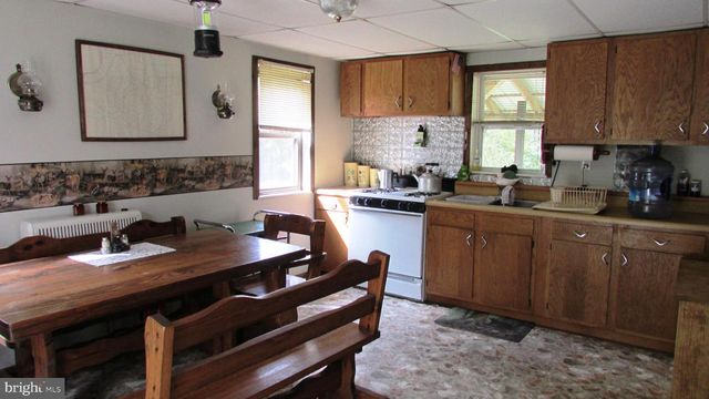 105 BIG RUN RD, Beech Creek, PA 16822