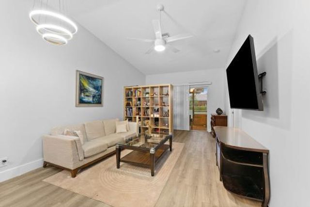 18861 Argosy Drive, Boca Raton, FL 33496